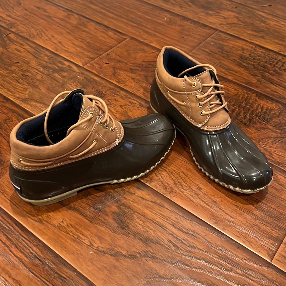 Tommy Hilfiger Rain/Snow Boots, Size 8